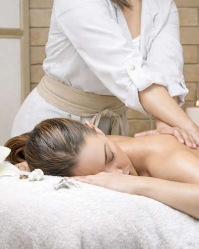 Thai massage-Clarissaglow